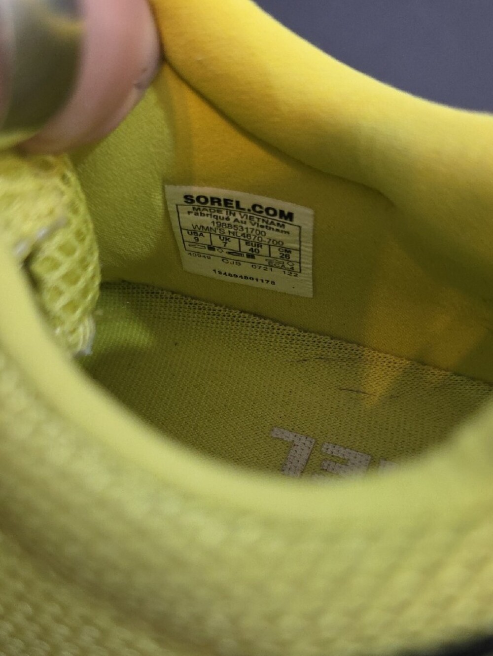 Sorel Explorer Blitz Women's Neon Yellow and Black Sneakers Size 9 - Picture 9 of 10